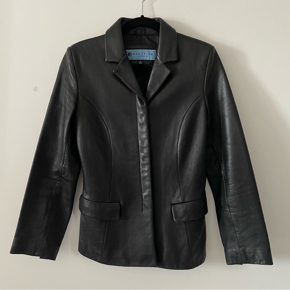 Kenneth Cole Reaction black leather blazer jacket size small lined two pockets - Picture 2 of 4